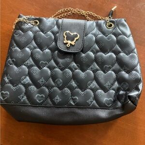 Amazon Black Quilted Heart-Pattern Chain Shoulder Bag with Gold Hardware